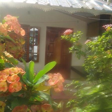 Karthik Villa Varkala Exterior photo