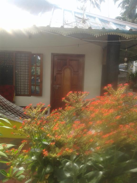 Karthik Villa Varkala Exterior photo